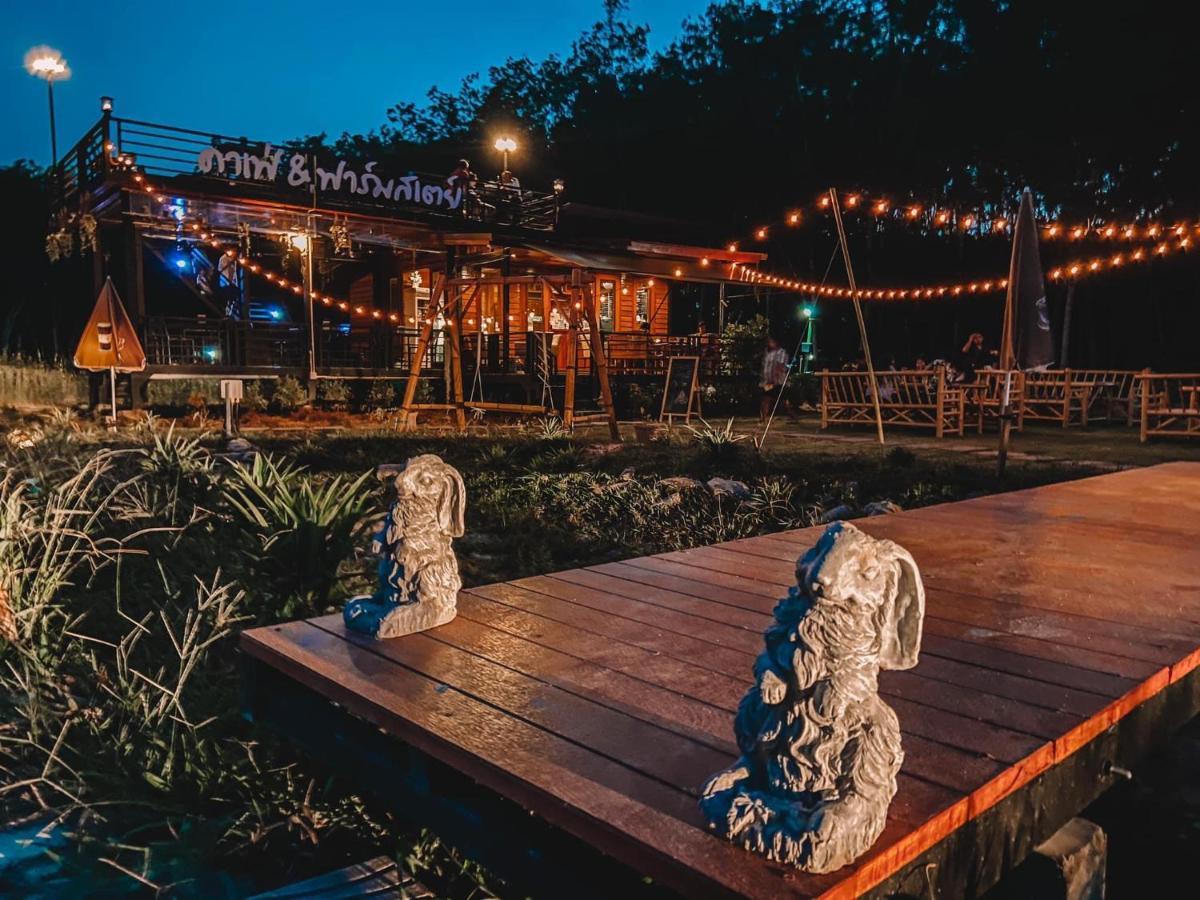 ไร่นาบัวหลวง คาเฟ่ & ฟาร์มสเตย์ Raina Bualuang Cafe & Farm Stay Ban Na No Eksteriør bilde