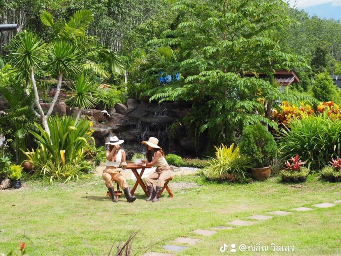 ไร่นาบัวหลวง คาเฟ่ & ฟาร์มสเตย์ Raina Bualuang Cafe & Farm Stay Ban Na No Eksteriør bilde
